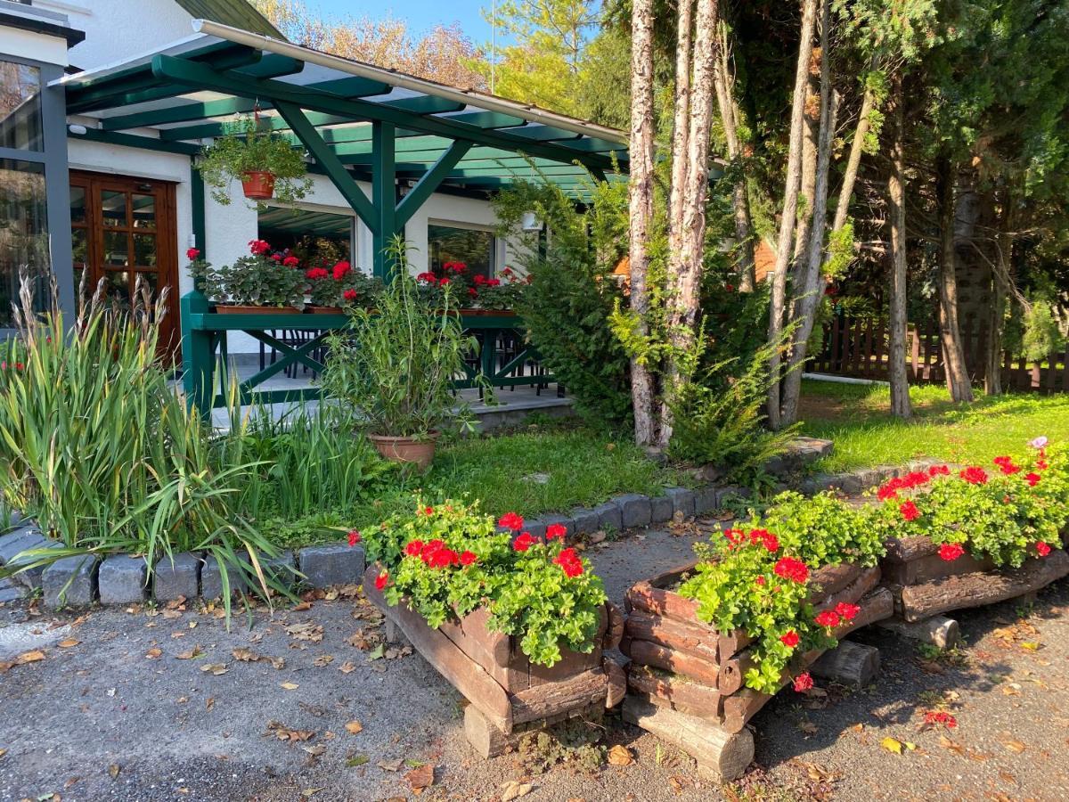 A Fogado Bed & Breakfast Bicske Exterior foto