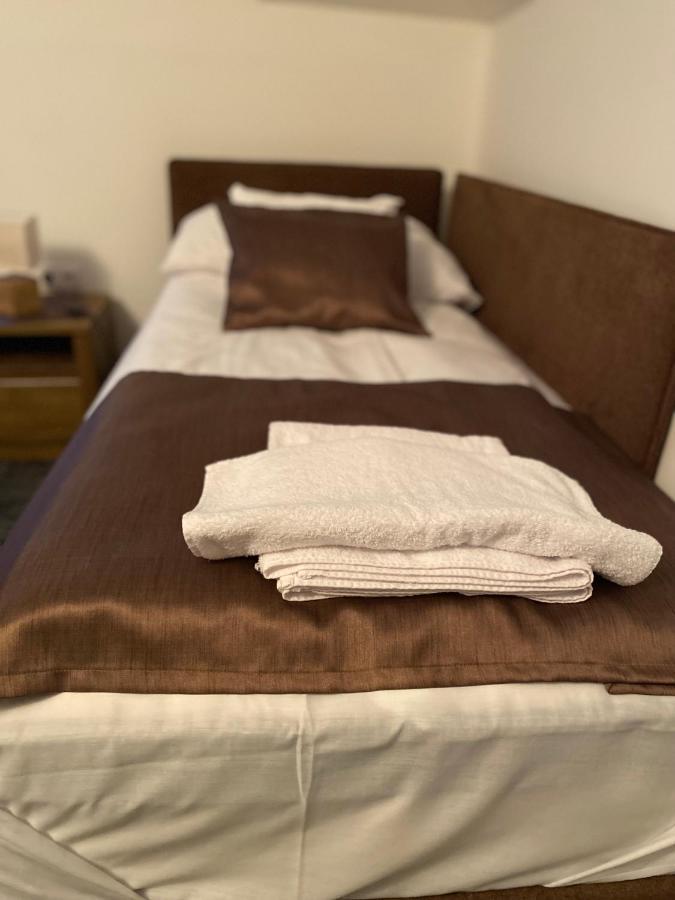 A Fogado Bed & Breakfast Bicske Exterior foto